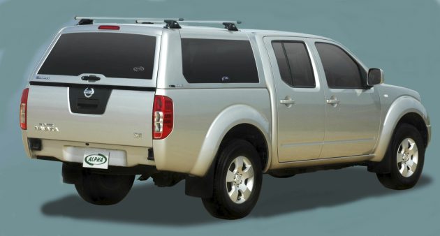 Кунг модели CME-W со стеклами для пикапа Nissan Navara