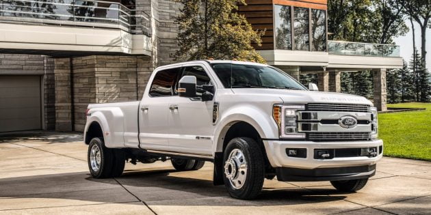 Стекло лобовое для пикапа FORD F250, F350, F450, F550, F650, F750 2011-2016