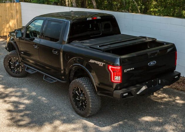 Жесткая трехсекционная крышка кузова Kramco для пикапа Ford F150 2014-2020
