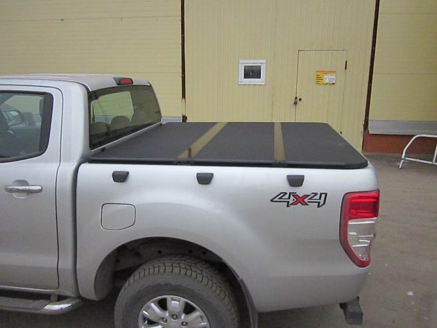 Жесткая трехсекционная крышка кузова Kramco для пикапа Ford Ranger T6 2012