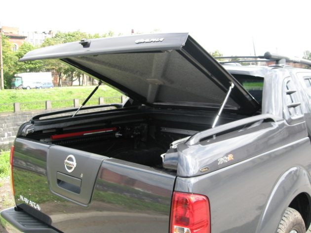 Крышка кузова Альфа со спойлером SC-R, Sport Cover, для пикапа Nissan Navara — изображение 3