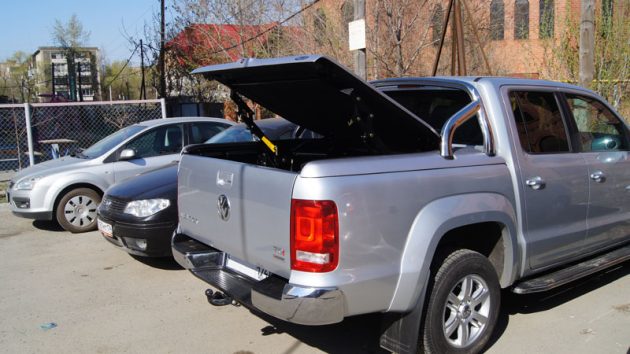 Крышка кузова TopUp c дугой безопасности для Volkswagen Amarok в одно положение — изображение 2