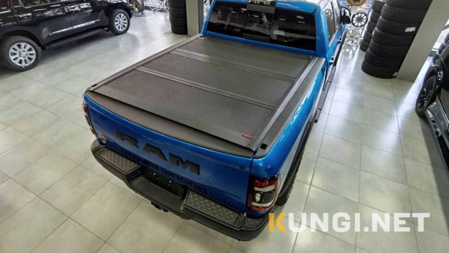 Крышка жесткая подъемная для пикапа Dodge RAM (Додж Рам) низкий профиль