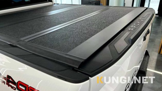 Крышка жесткая подъемная (низкий профиль) для пикапа Ford F-150 (Форд Ф-150) — изображение 4
