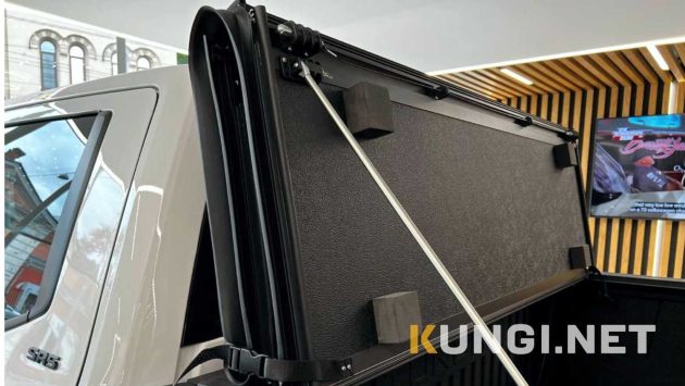 Крышка жесткая подъемная (низкий профиль) для пикапа Ford F-150 (Форд Ф-150)