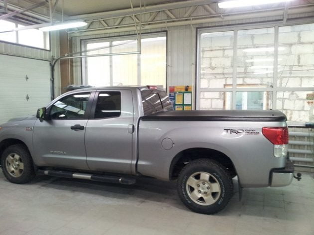 Пластиковая крышка Kramco для Toyota Tundra 5.5 ft. — изображение 2