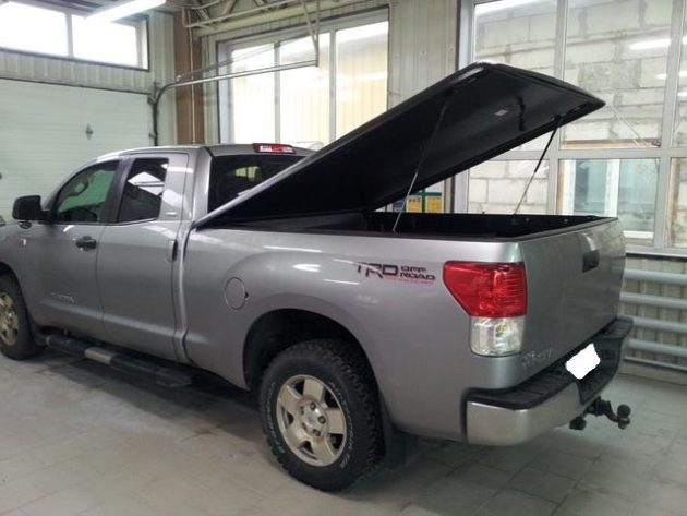 Пластиковая крышка Kramco для Toyota Tundra 5.5 ft.