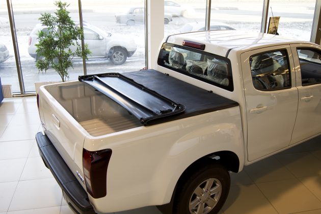 Трехсекционный тент Kramco для Isuzu D-Max — изображение 3