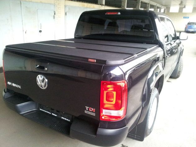 Жесткая трехсекционная крышка кузова Kramco для Volkswagen Amarok