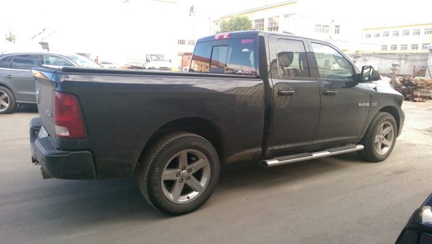 Жесткая трехсекционная крышка на пикап Dodge Ram кузов 8.0 ft, 2.60см — изображение 3